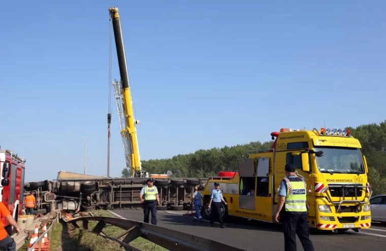 DRAMA NA ZAGREBAČKOJ OBILAZNICI: Pogledajte kako je kamionska grdosija blokirala promet i uzrokovala gužvu