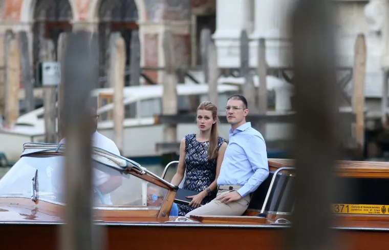 Nina Badrić i gosti dolaze na večeru uoči vjenčanja Ane i Schweinija