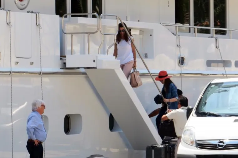 BERNIE ECCLESTONE I SUPRUGA SNIMLJENI U TROGIRU: 47 godina je mlađa, ali oboje jako vole luksuzne jahte