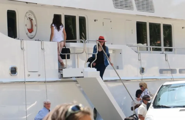 BERNIE ECCLESTONE I SUPRUGA SNIMLJENI U TROGIRU: 47 godina je mlađa, ali oboje jako vole luksuzne jahte