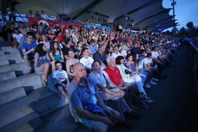 UZ POMOĆ 'SVEMIRACA': Pogledajte kako je izgledalo otvaranje Europskih sveučili&scaron;nih igara