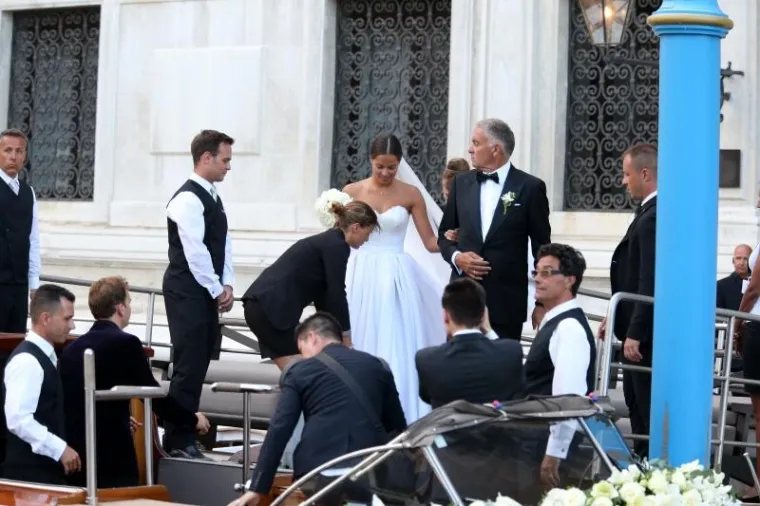 &Scaron;TO KAŽETE NA VJENČANICU? Ana Ivanović i Bastian Schweinsteiger izrekli sudbonosno 'da' u crkvi