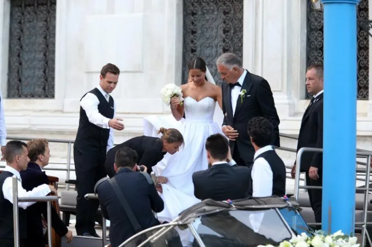 &Scaron;TO KAŽETE NA VJENČANICU? Ana Ivanović i Bastian Schweinsteiger izrekli sudbonosno 'da' u crkvi