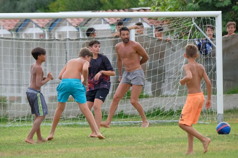Buffon zaigrao nogomet s klincima