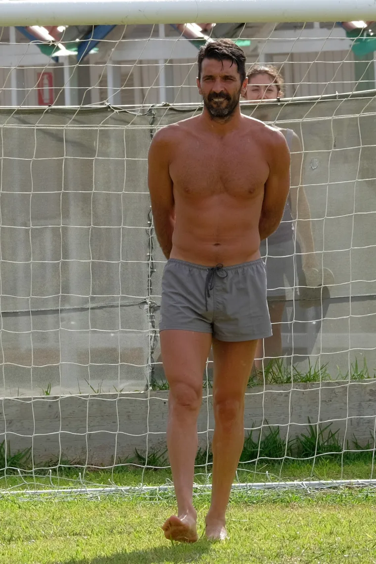 Buffon zaigrao nogomet s klincima