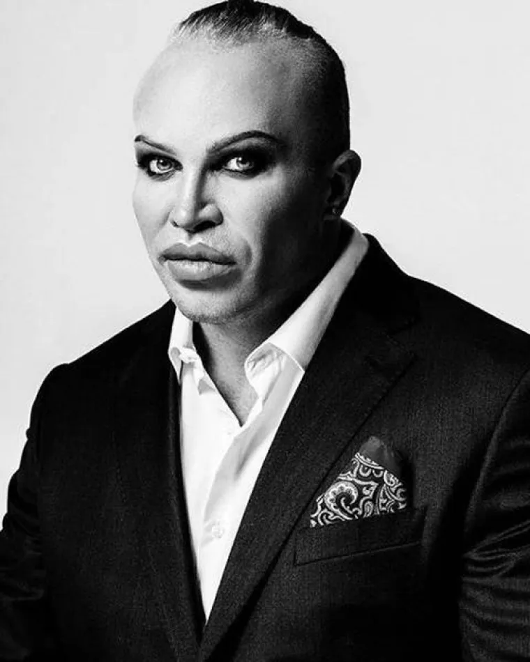 OVAJ STVOR JE NAJKONTROVERZNIJI RUSKI BODYBUILDER: Stvarno si je dao truda...