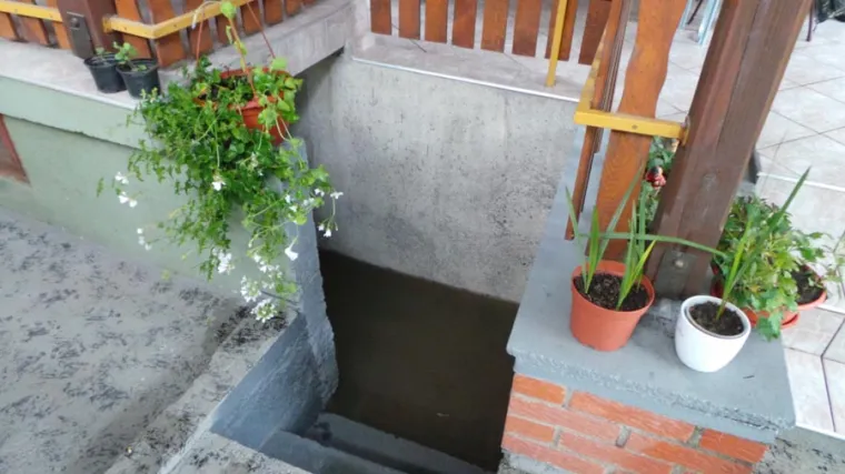 DRAMATIČNE FOTOGRAFIJE: Poplava u Na&scaron;icama nakon obilne ki&scaron;e