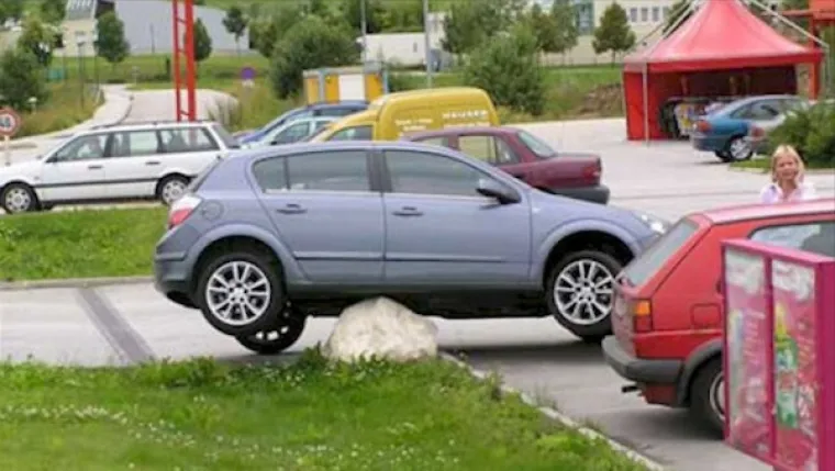 MAJSTORI SLIJETANJA, ALI NE I PARKIRANJA: Kako im je uspjelo ovako zavr&scaron;iti?!