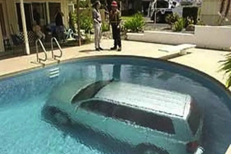 MAJSTORI SLIJETANJA, ALI NE I PARKIRANJA: Kako im je uspjelo ovako zavr&scaron;iti?!