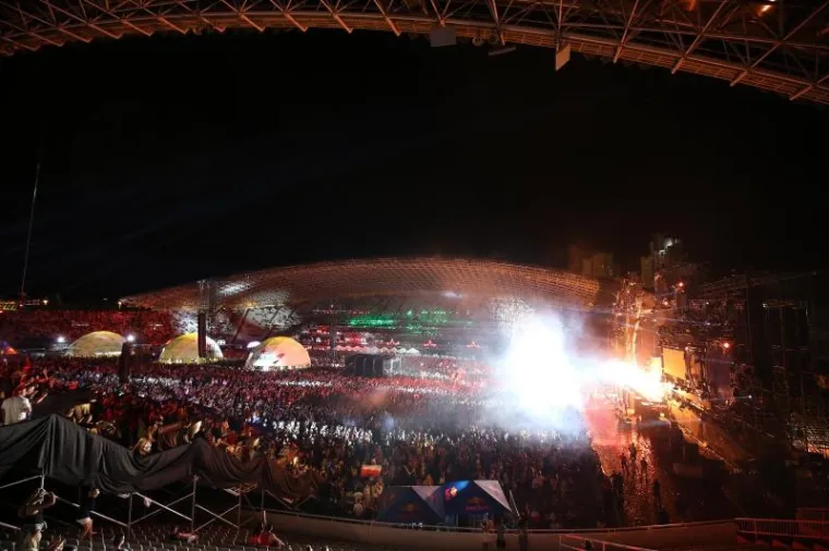 Ultra je po noći jo&scaron; ljep&scaron;a nego danju.