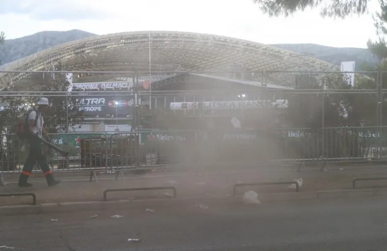 Poljud i okolica prepuni su smeća nakon Ultre