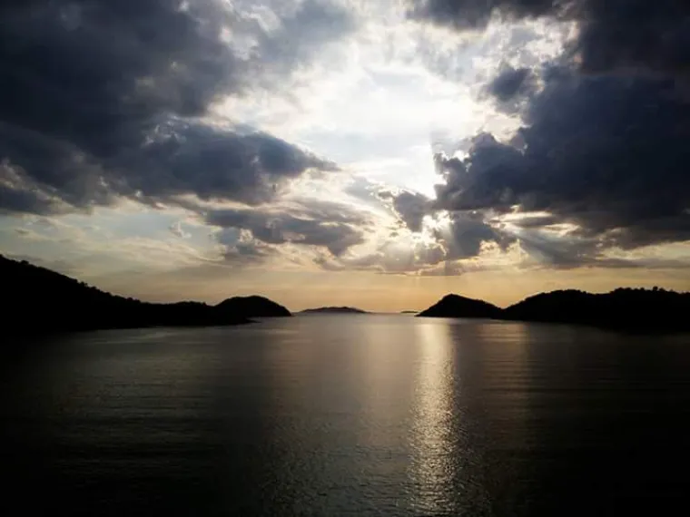 VELIKA LJETNA AKCIJA NET.HR-A: Sve ljepote Lastova na dlanu