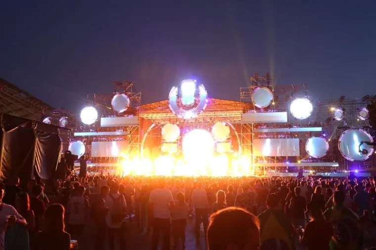 ULTRA ZATVORENA SPEKTAKULARNIM VATROMETOM: Ovako je izgledala zadnja večer velikog partyja u Splitu