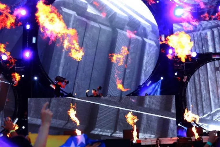 ULTRA ZATVORENA SPEKTAKULARNIM VATROMETOM: Ovako je izgledala zadnja večer velikog partyja u Splitu