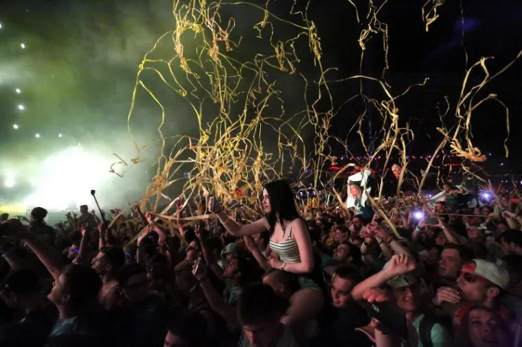 ULTRA ZATVORENA SPEKTAKULARNIM VATROMETOM: Ovako je izgledala zadnja večer velikog partyja u Splitu