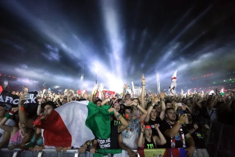 ULTRA ZATVORENA SPEKTAKULARNIM VATROMETOM: Ovako je izgledala zadnja večer velikog partyja u Splitu