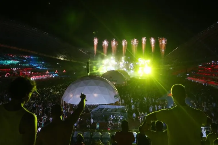 ULTRA ZATVORENA SPEKTAKULARNIM VATROMETOM: Ovako je izgledala zadnja večer velikog partyja u Splitu
