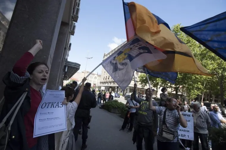POBUNA NARODA U BEOGRADU: Prosvjednici traže ostavku gradonačelnika
