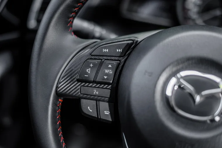FOTOGRAFIJE NE LAŽU: Mazda 3 je drukčija, temperamentnog izgleda i atraktivnog dizajna