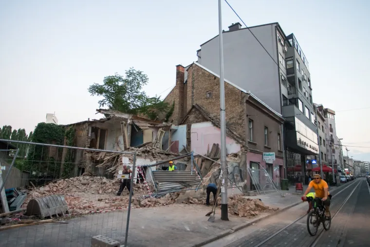 Pad skele u Tratinskoj