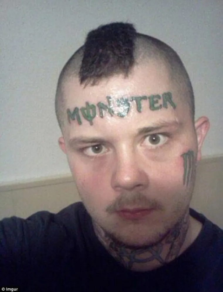 BOLI DU&Scaron;A, BOLI TIJELO, A NI OČIMA NIJE LAKO: Tetovirali se pa gorko požalili kad su se otrijeznili