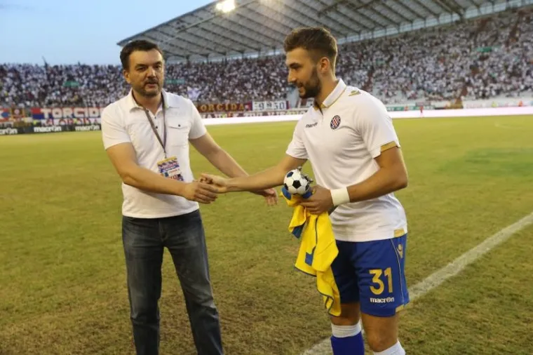 OSJETITE DAŠAK ATMOSFERE S POLJUDA: Ovako je izgledala Hajdukova bitka s Rumunjima