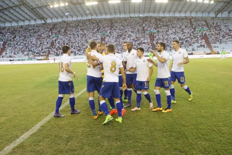 OSJETITE DA&Scaron;AK ATMOSFERE S POLJUDA: Ovako je izgledala Hajdukova bitka s Rumunjima