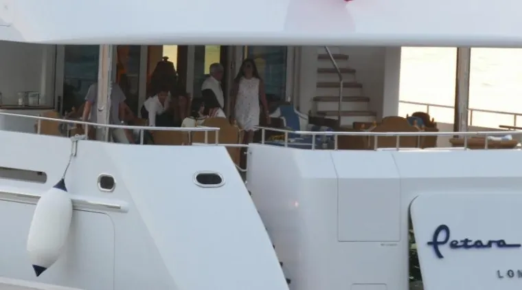 BIVŠA I SADAŠNJA DRŽALE SE ZA RUKE: Bernie Ecclestone večerao i šetao sa Slavicom i Fabianom u Dubrovniku