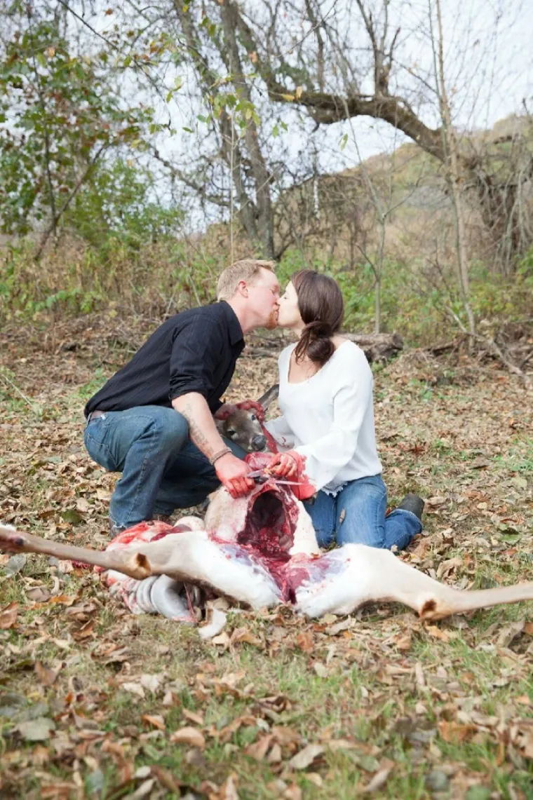 ČISTA BOLEŠTINA ILI ROMANTIKA? Ameri pokazali svoju ljubav na krvav i perverzan način