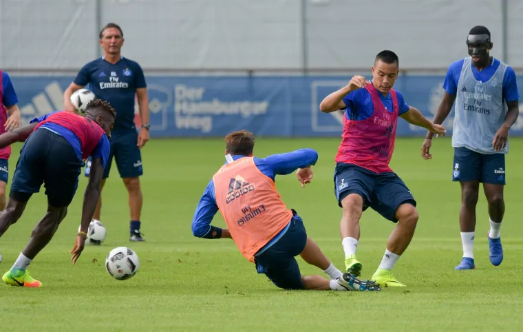 Halilović isprobao novi travnjak: odradio trening, upoznaje se sa suigračima u HSV-u