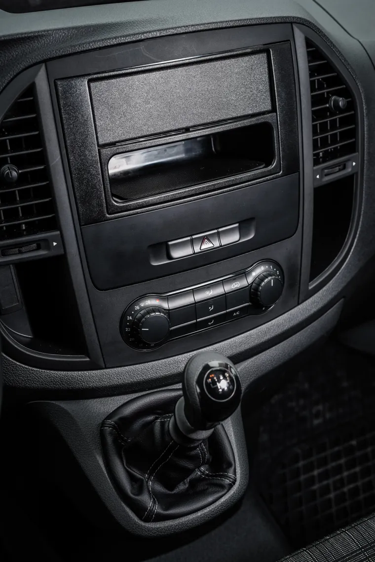 SJAJNO DOSTAVNO VOZILO: Mercedes Vito 111 CDI Furgon