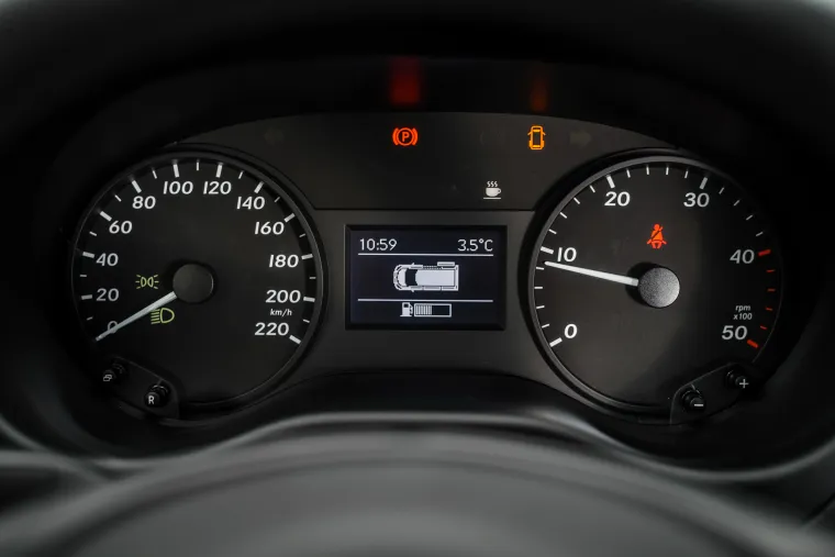 SJAJNO DOSTAVNO VOZILO: Mercedes Vito 111 CDI Furgon