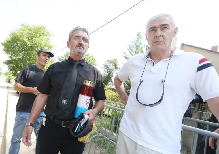 OBILJEŽAVANJE DANA ANTIFAŠISTIČKOG USTANKA: Prosvjednici ometali proslavu u Srbu