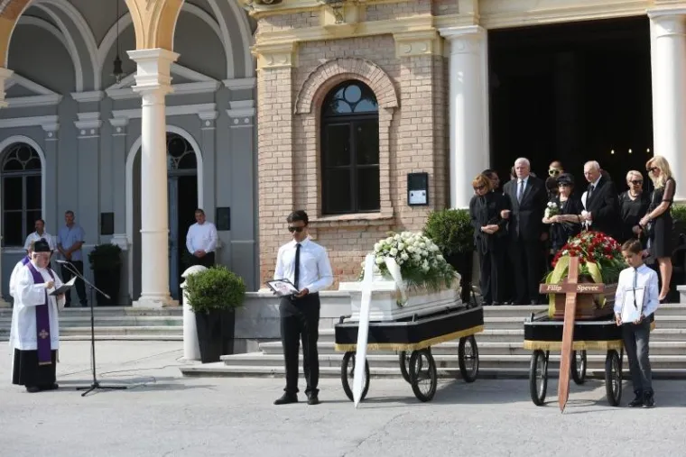 Posljednji ispraćaj Filipa i Hane Spevec