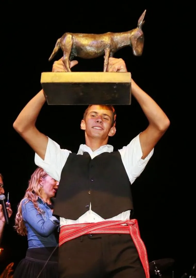 I dobio je "Statuu tovara"