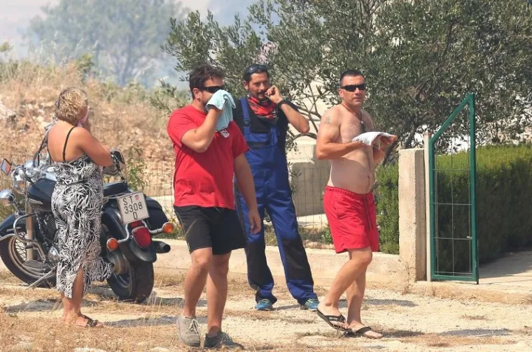 Veliki požari haraju Dalmacijom