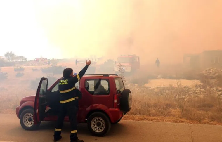 Veliki požari haraju Dalmacijom