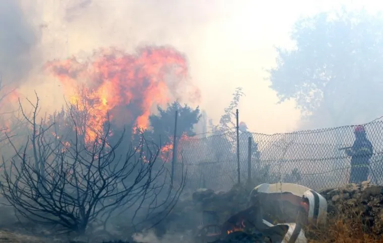 Veliki požari haraju Dalmacijom