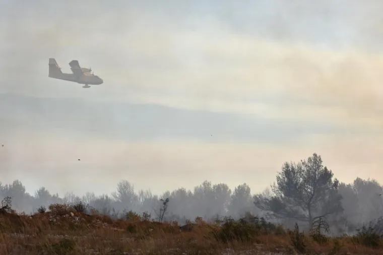 Veliki požari haraju Dalmacijom