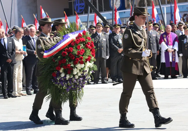 Svečana proslava u Kninu: slavi se 21. obljetnica vojnoredarstvene akcije Oluja