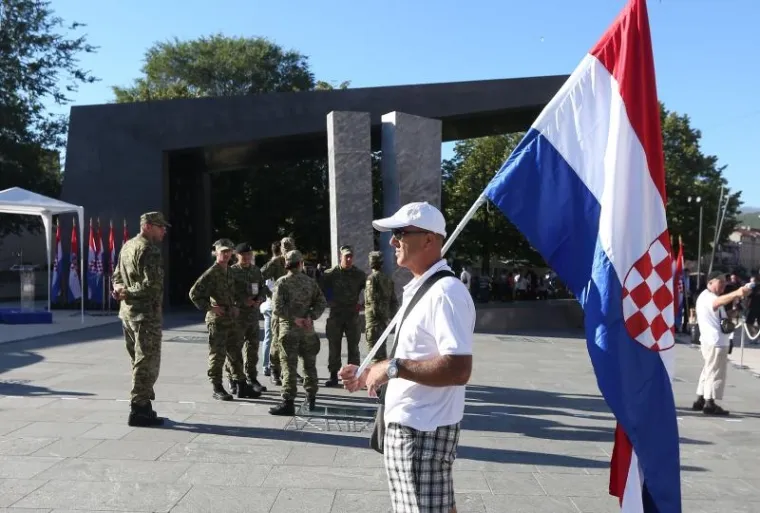 SVEČANO OBILJEŽAVANJE U KNINU: Dan pobjede i domovinske zahvalnosti