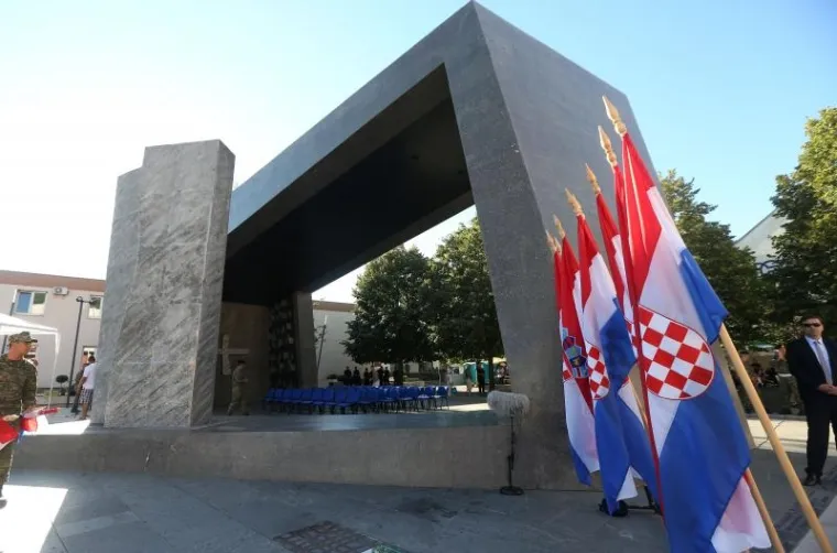 SVEČANO OBILJEŽAVANJE U KNINU: Dan pobjede i domovinske zahvalnosti