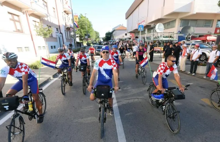 SVEČANO OBILJEŽAVANJE U KNINU: Dan pobjede i domovinske zahvalnosti