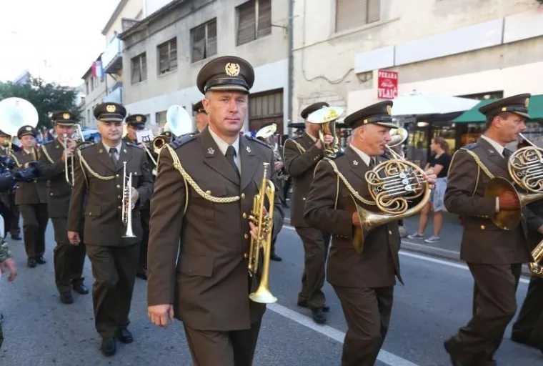 SVEČANO OBILJEŽAVANJE U KNINU: Dan pobjede i domovinske zahvalnosti