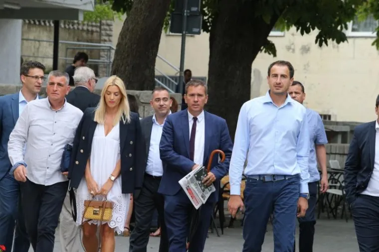 Božo Petrov,  Miro Bulj. Robert Pauletić