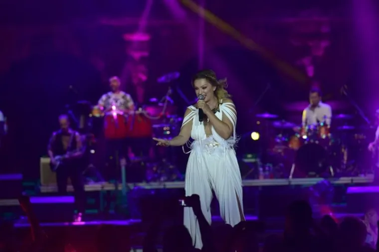 NINA PODIJELILA PUBLIKU U PULSKOJ ARENI: Oko pjevanja su svi bili složni, oko kostima ba&scaron; i ne