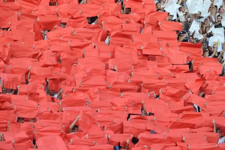 PAKLENA ATMOSFERA NA POLJUDU: Torcida odu&scaron;evila sve prekrasnom koreografijom