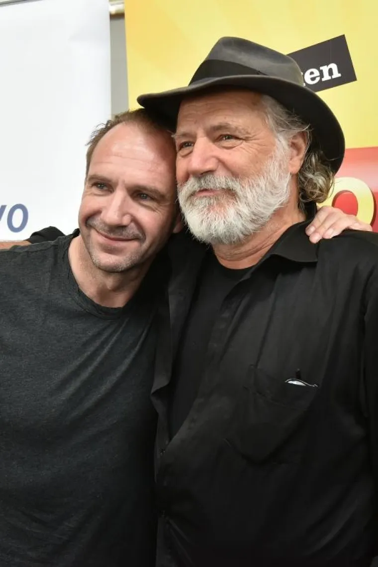 GLUMAČKE IKONE NA BRIJUNIMA: Rade Šerbedžija ugostio Ralpha Fiennesa i Vanessu Redgrave