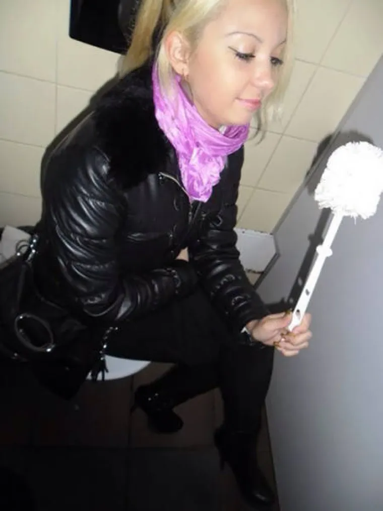 AKO STE ODUVIJEK MA&Scaron;TALI O JEDNOJ RUSKINJI... Evo kakva je ponuda na njihovim dru&scaron;tvenim mrežama