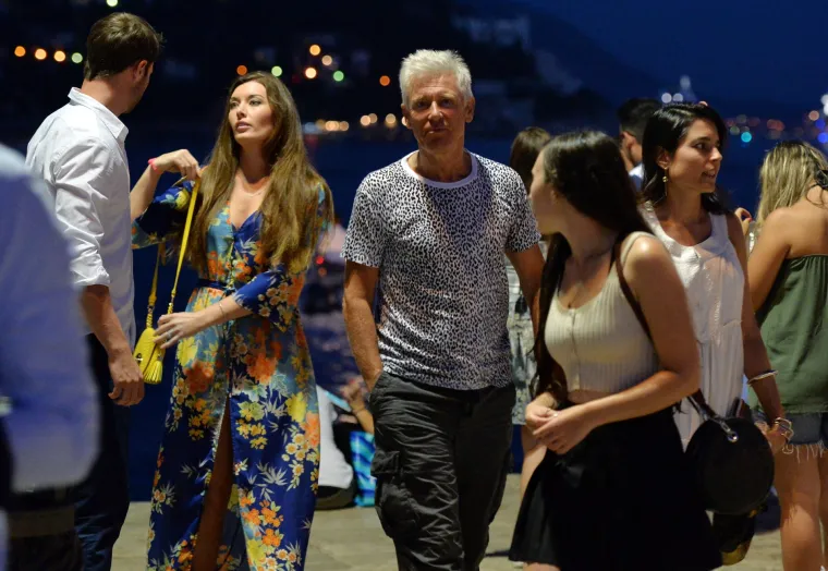 Adam Clayton i The Edge sa suprugama prošetali Stradunom